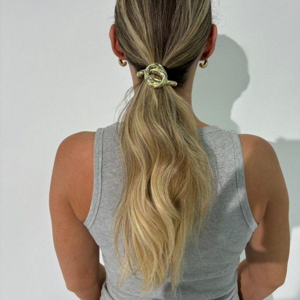 swirl hair tie in gold