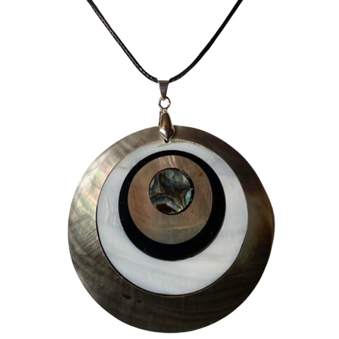 large circle shell pendant necklace