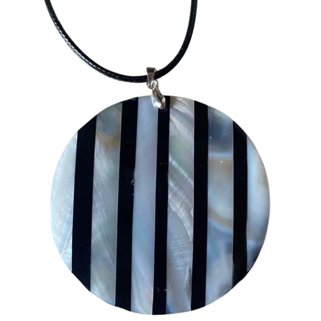 large stripe mother of pearl shell pendant necklace