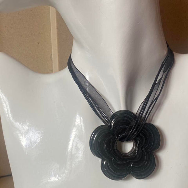 Large black glass flower ribbon necklace