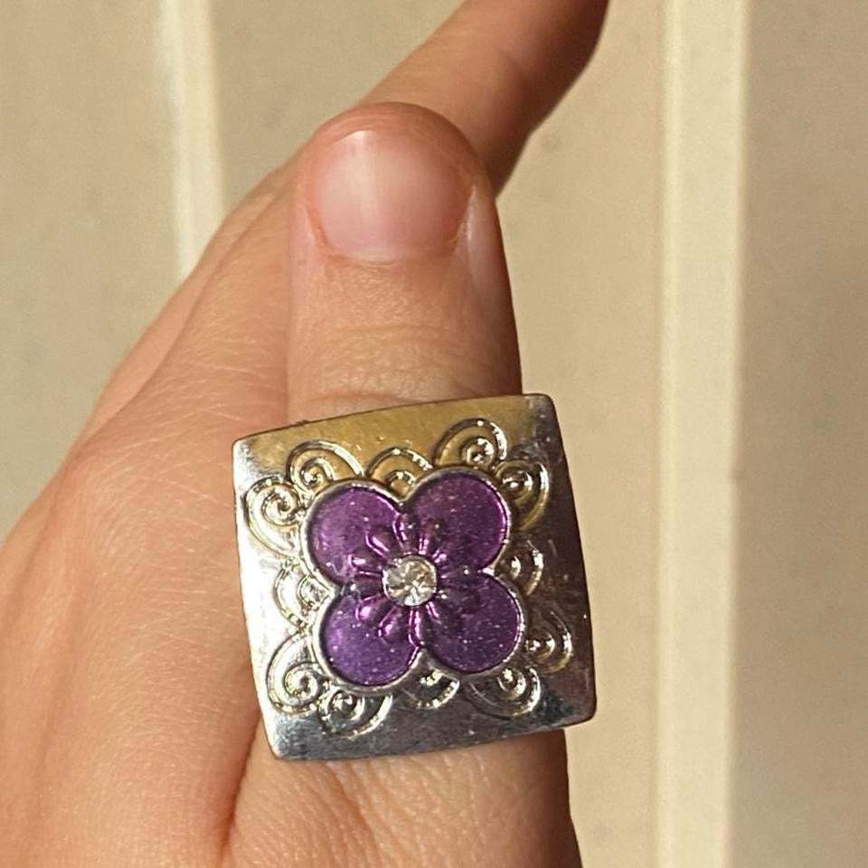 purple square flower cocktail ring