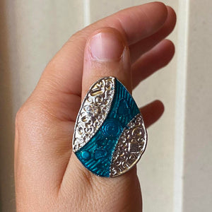 blue cocktail ring