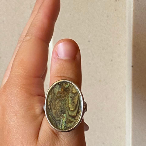 oversized oval shell stone ring