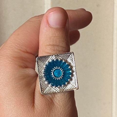 square flower cocktail ring